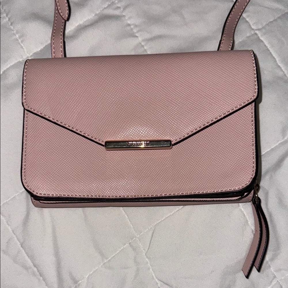 Nine West Pink Crossbody Bag with Flap Closure and Adjustable Strap - Picture 2 of 4